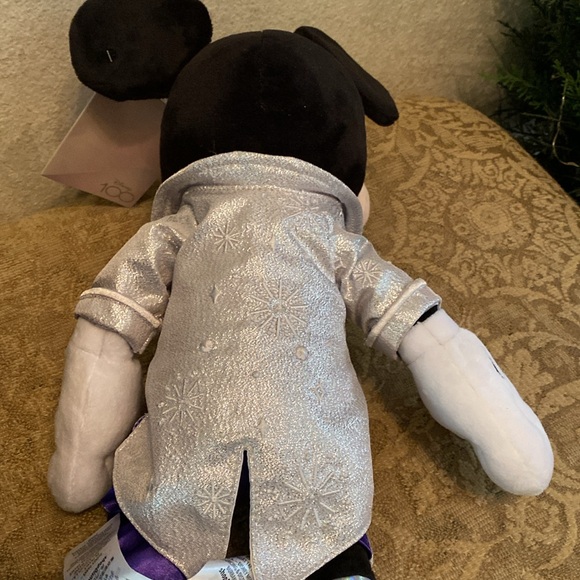 Disney Mickey Plush The Disney 100 years Platinum Celebration Collection NWT - Picture 5 of 9